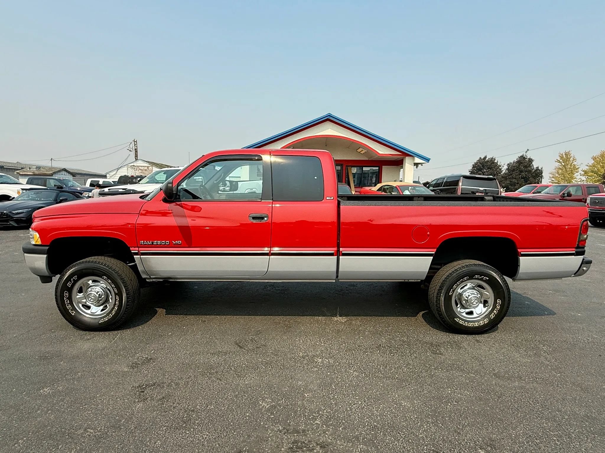 Used 1997 Dodge Ram 2500 Truck 4x4 Club Cab image 2