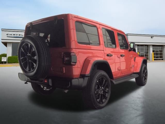 Used 2025 Jeep Wrangler Sahara 4xe image 6