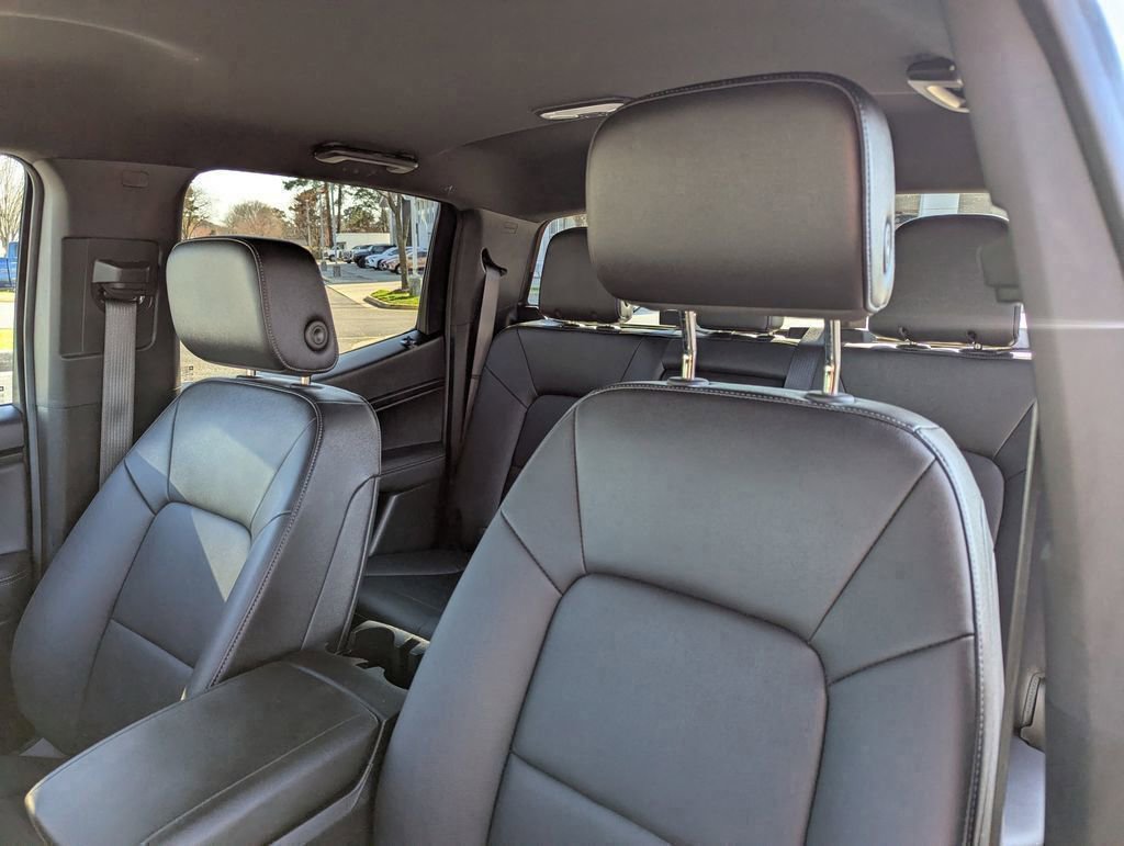 Used 2024 Chevrolet Colorado LT w/ LT Convenience Package III image 14