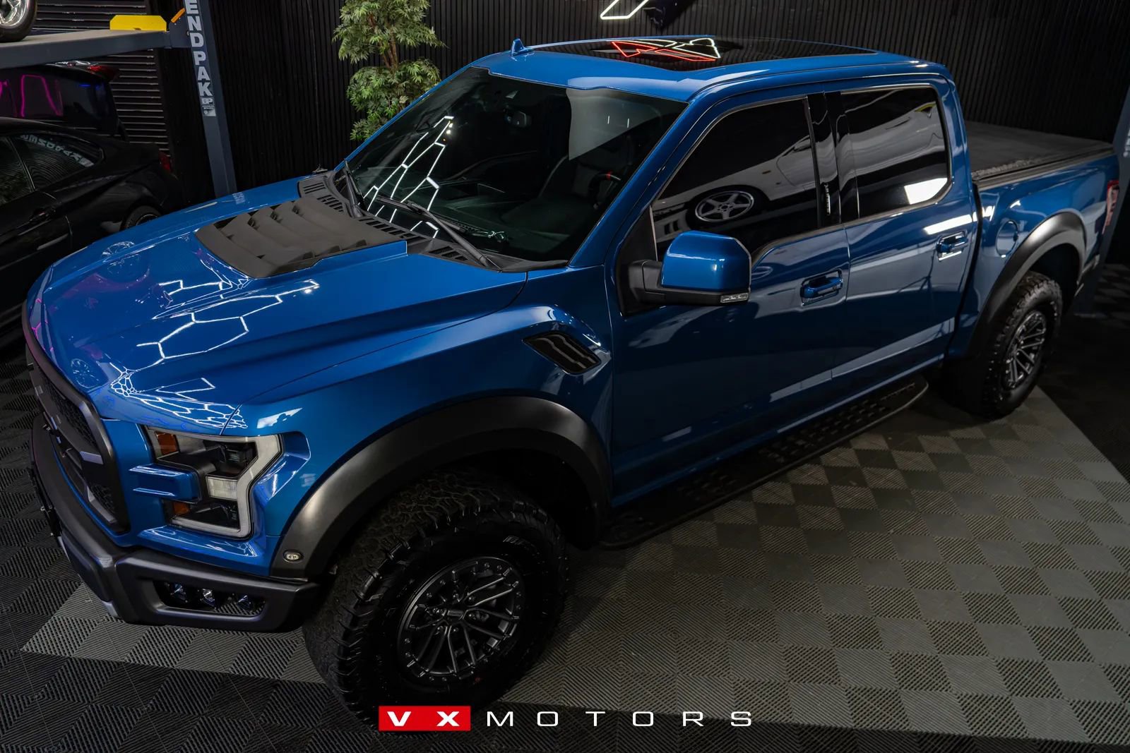 Used 2019 Ford F150 Raptor w/ Equipment Group 802A Luxury image 7