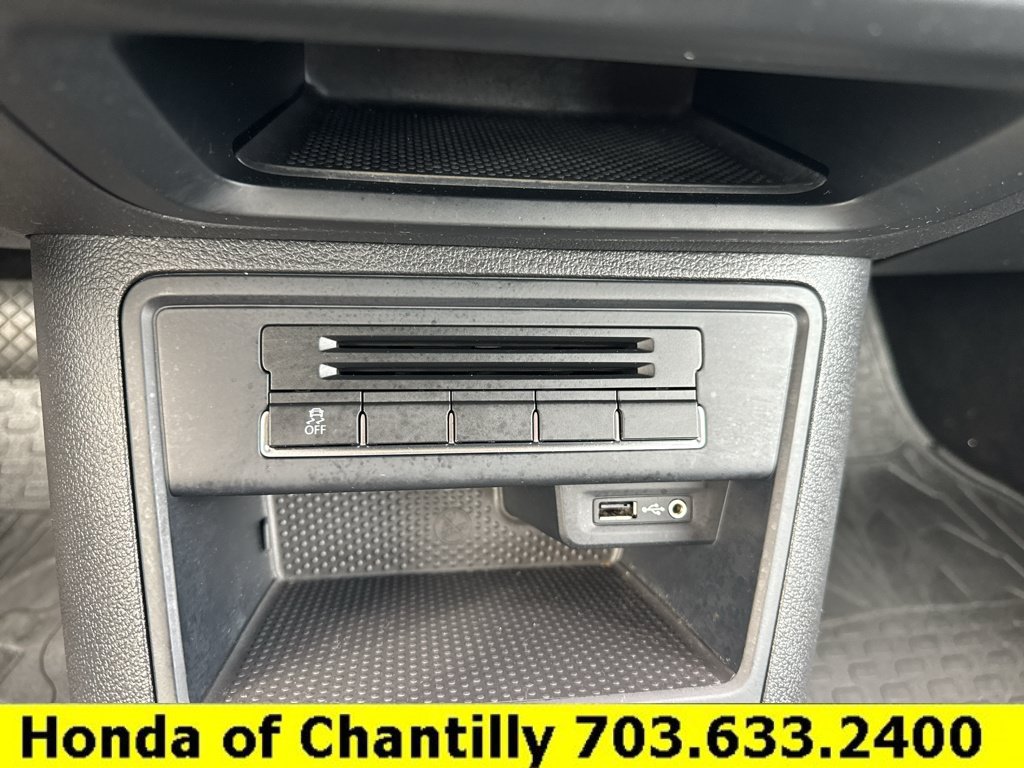 Used 2018 Volkswagen Tiguan Limited AWD/4WD image 17