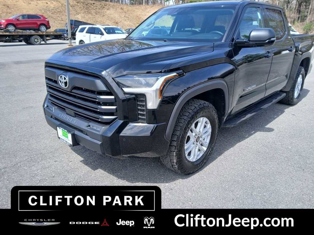 Used 2023 Toyota Tundra SR5 w/ SR5 Premium Package AWD/4WD image 7
