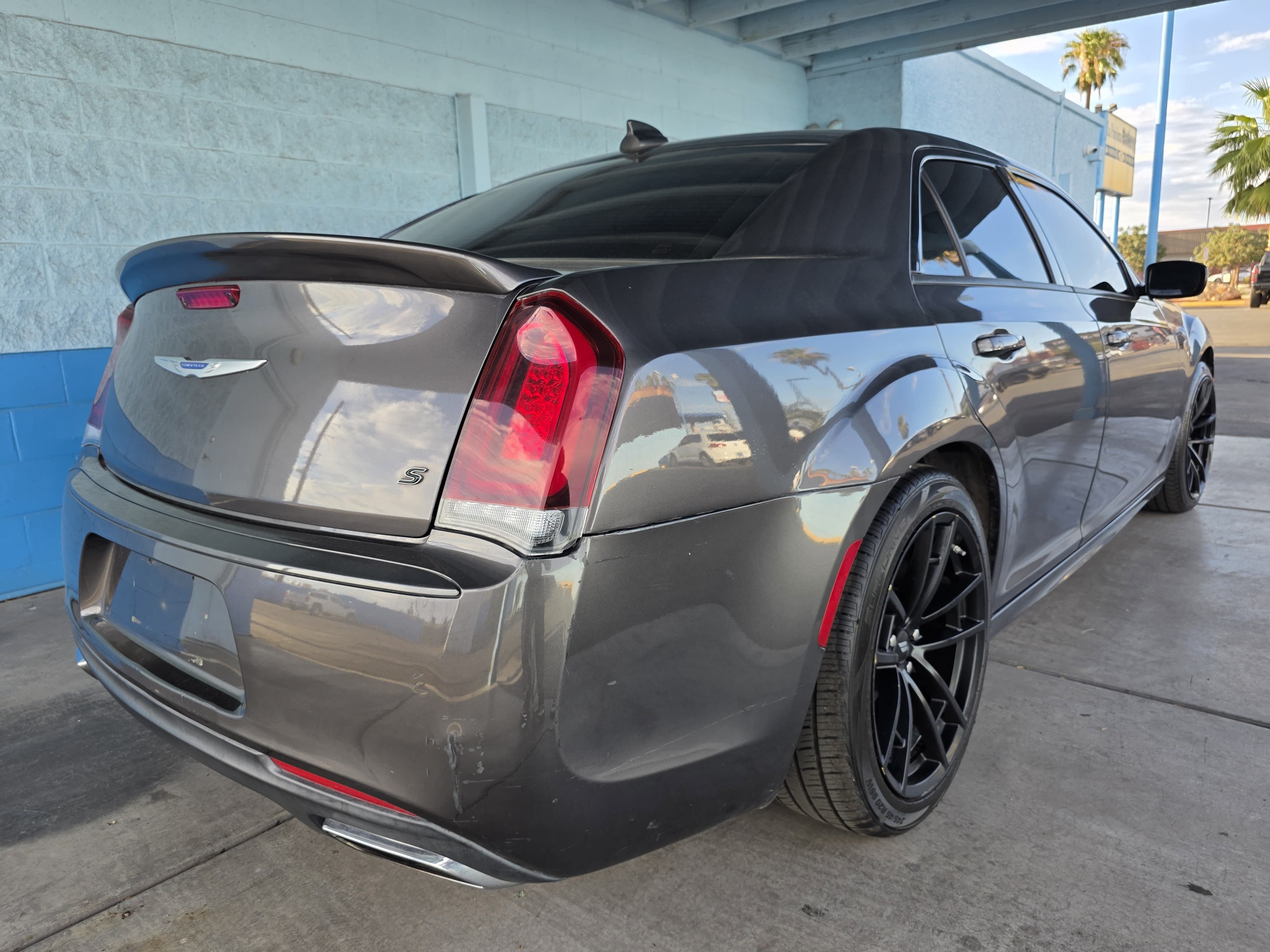 Used 2017 Chrysler 300 S w/ S Model Appearance Package RWD image 3