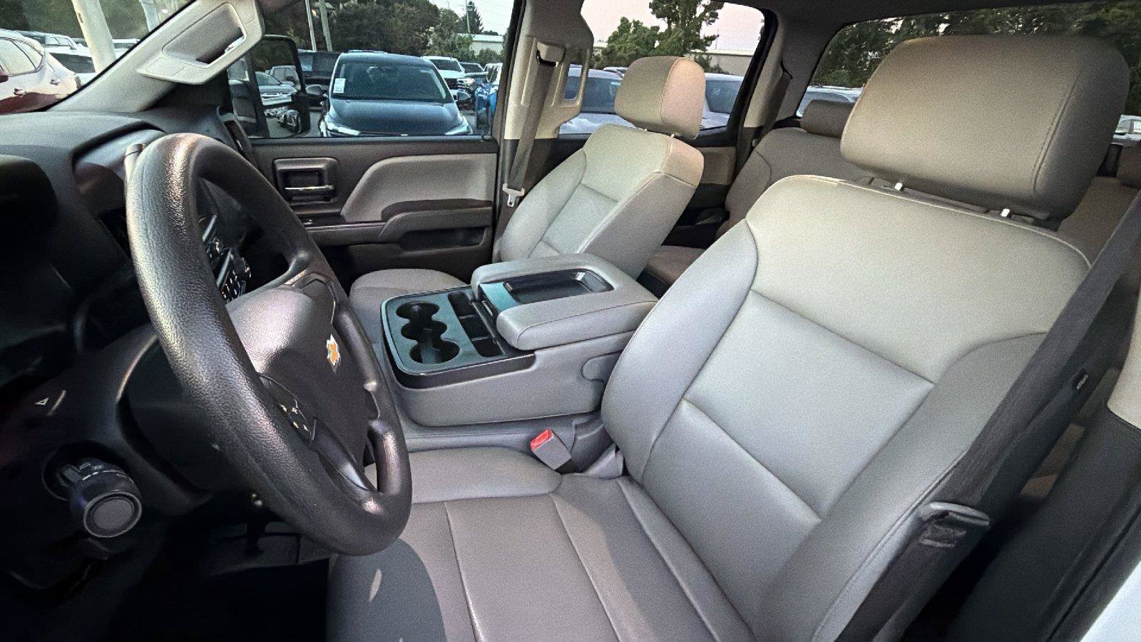 Used 2018 Chevrolet Silverado 3500 W/T w/ WT Convenience Package AWD/4WD image 4