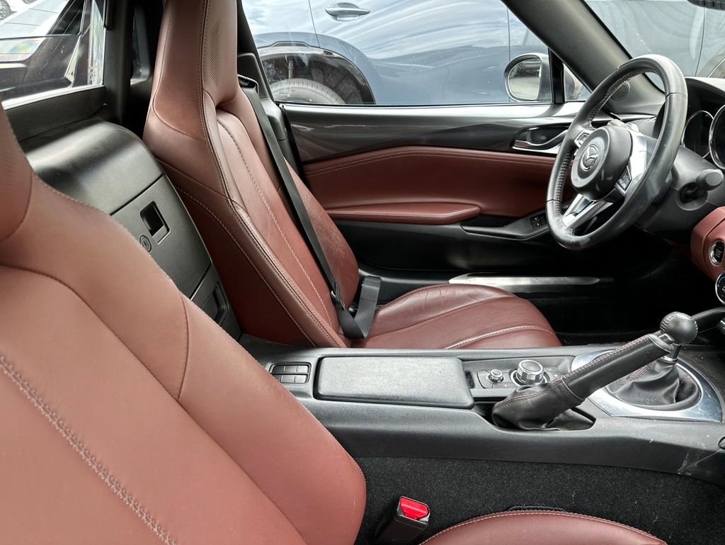 Used 2017 MAZDA MX-5 Miata RF Grand Touring RWD image 8