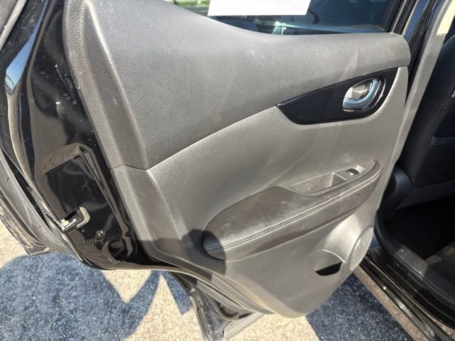 Used 2022 Nissan Rogue Sport SL AWD/4WD image 24