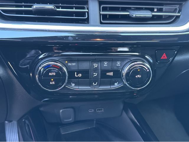 Used 2024 Chevrolet Trax RS w/ Sunroof Package image 26