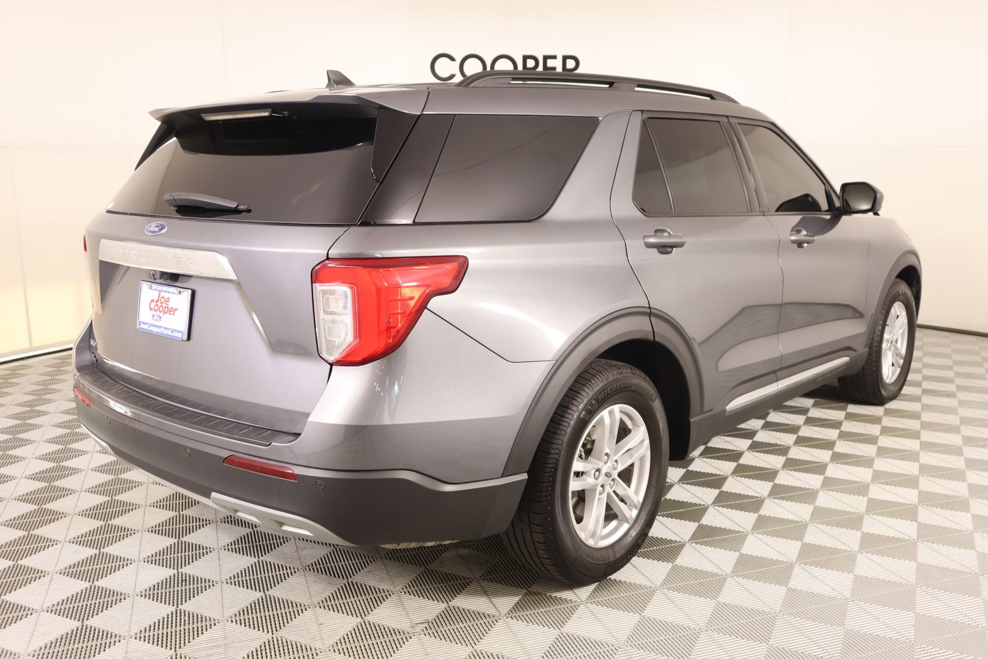 Used 2022 Ford Explorer XLT RWD image 21