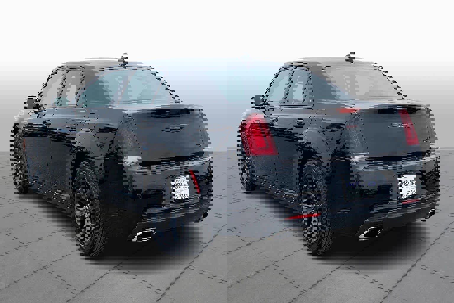 Used 2021 Chrysler 300 S image 11