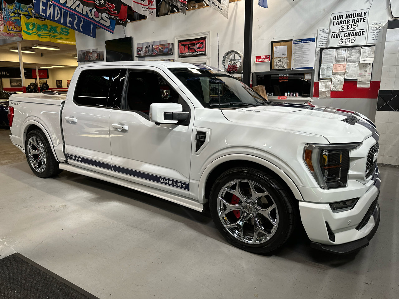 Used 2023 Ford F150 Lariat w/ Equipment Group 502A High image 4