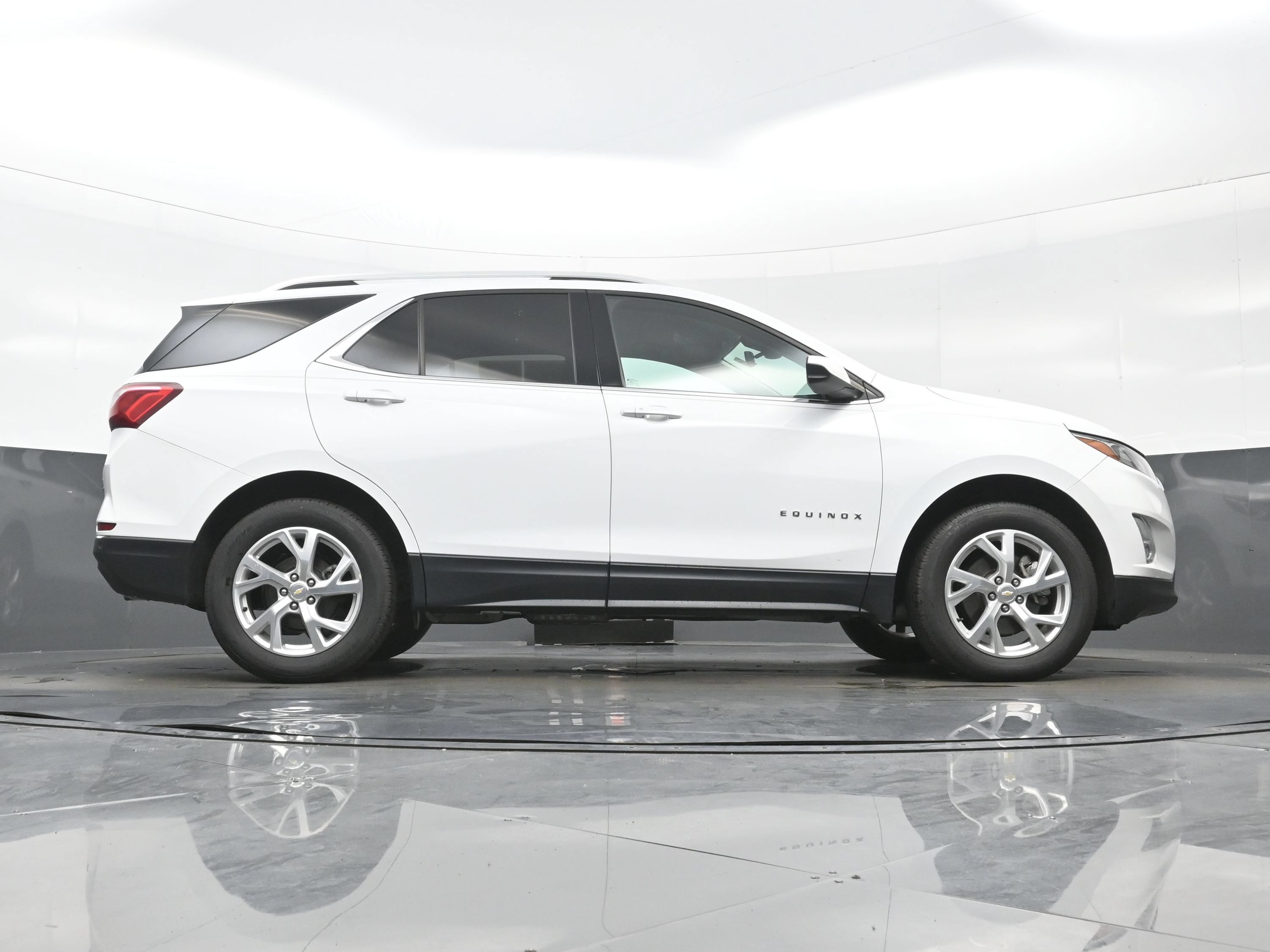 Used 2020 Chevrolet Equinox LT AWD/4WD image 26