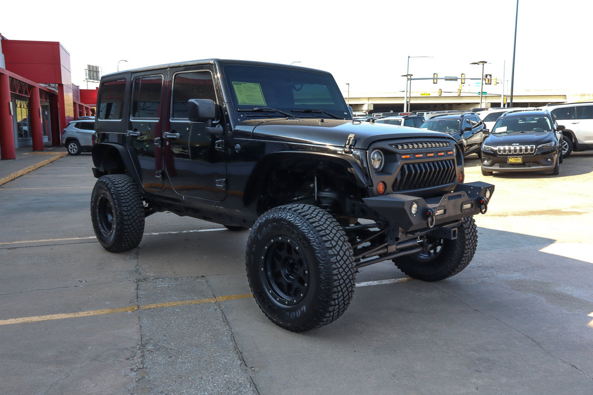 Used 2018 Jeep Wrangler Unlimited Sport S AWD/4WD image 10