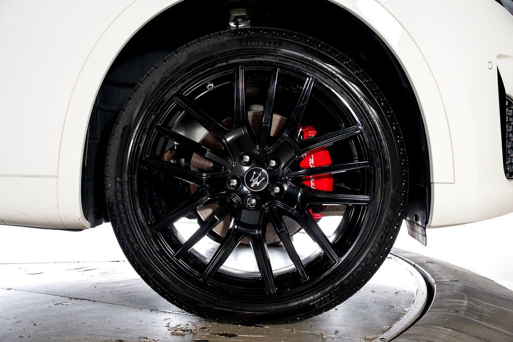 Used 2022 Maserati Levante GT image 15