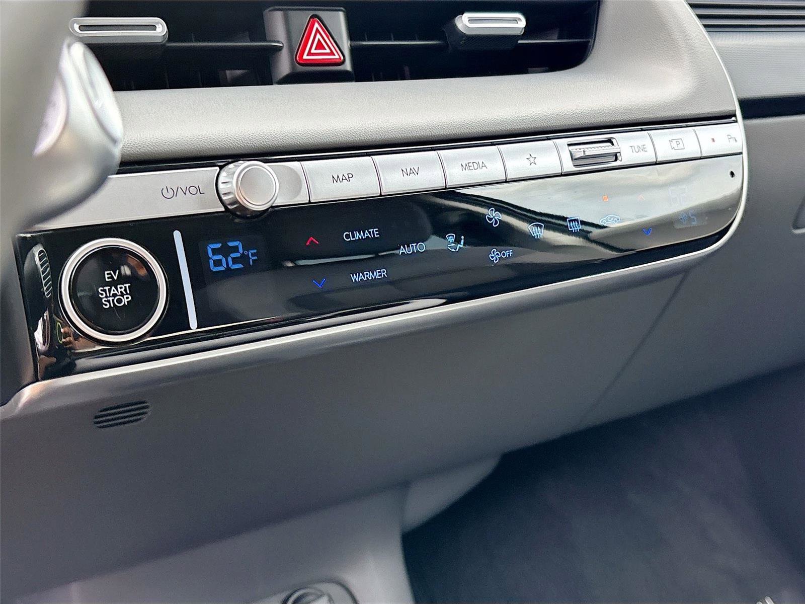 Used 2024 Hyundai Ioniq 5 SEL RWD image 16