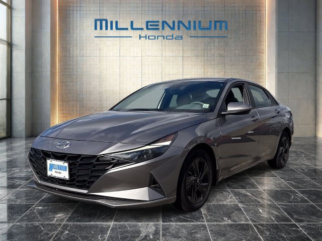 Used 2023 Hyundai Elantra SEL