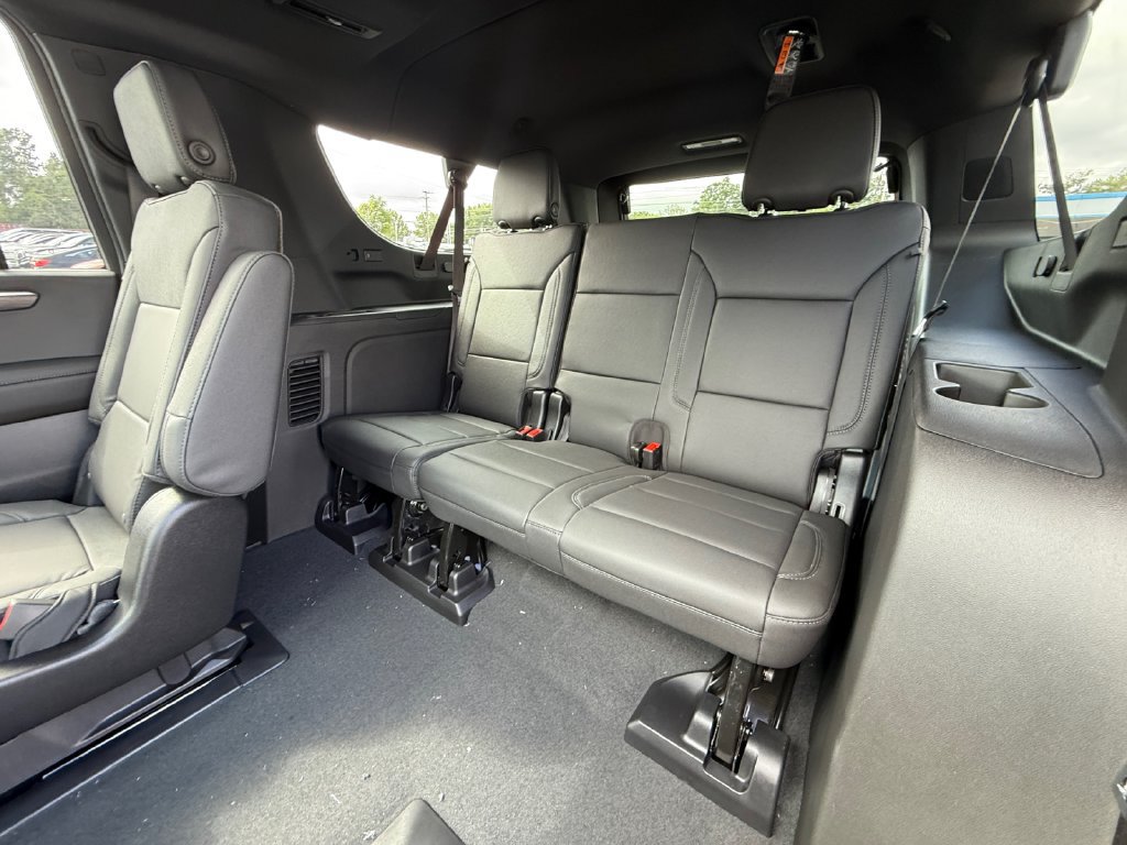 New 2026 Chevrolet Suburban LT w/ Comfort Package AWD/4WD image 26