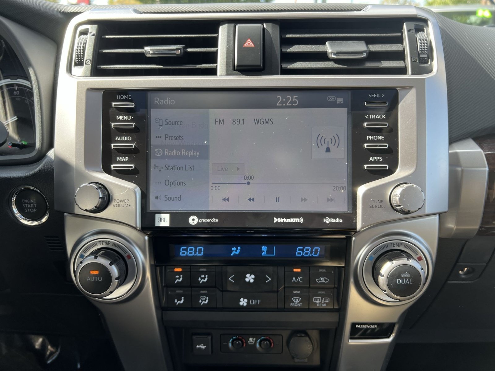 Used 2023 Toyota 4Runner Limited AWD/4WD image 18
