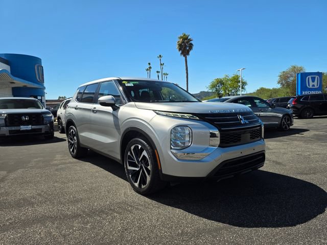 Used 2022 Mitsubishi Outlander ES FWD image 4