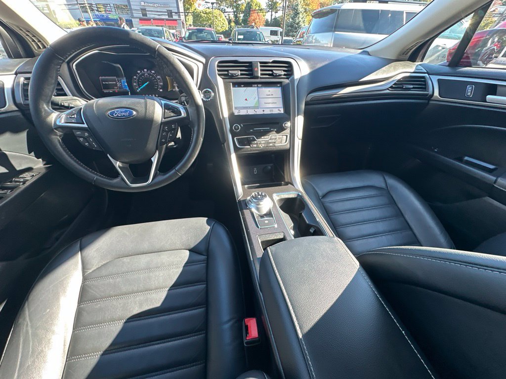 Used 2017 Ford Fusion SE w/ Fusion SE Technology Package AWD/4WD image 26
