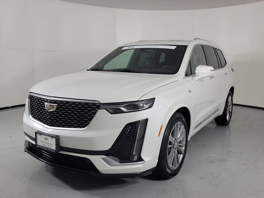 Certified 2023 Cadillac XT6 Premium Luxury FWD image 2