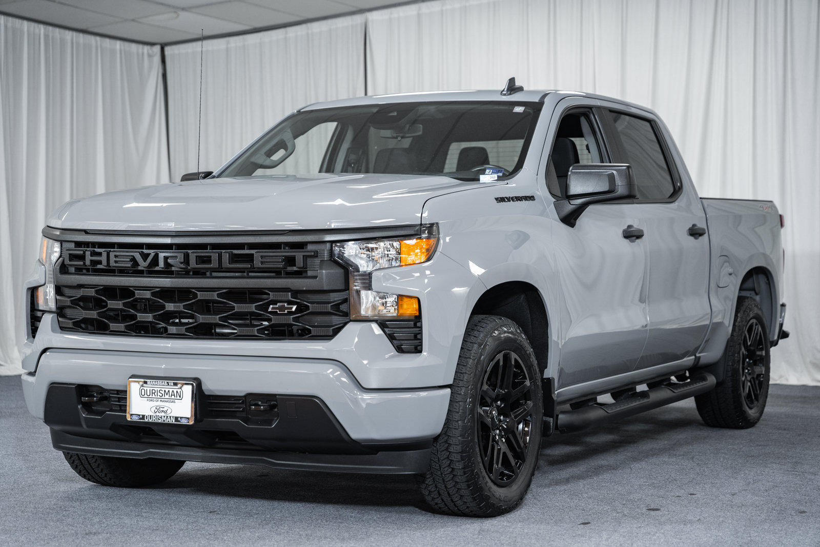 Used 2024 Chevrolet Silverado 1500 Custom w/ Turbomax Blackout Package AWD/4WD image 3