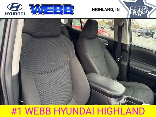 Used 2020 Toyota RAV4 LE w/ All Weather Liner Package image 26