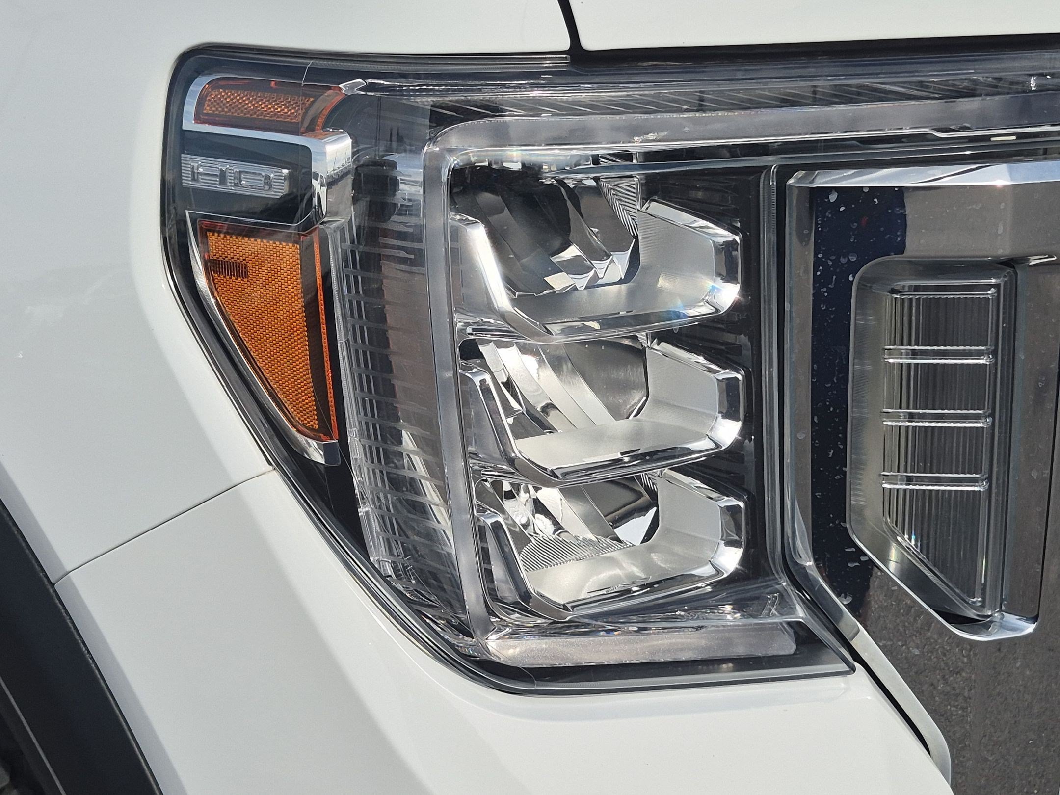 Certified 2020 GMC Sierra 3500 Denali w/ Denali Ultimate Package AWD/4WD image 11