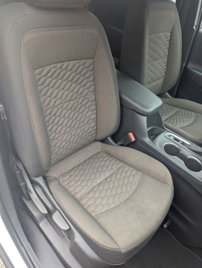 Used 2019 Chevrolet Equinox LT w/ Driver Convenience Package image 20