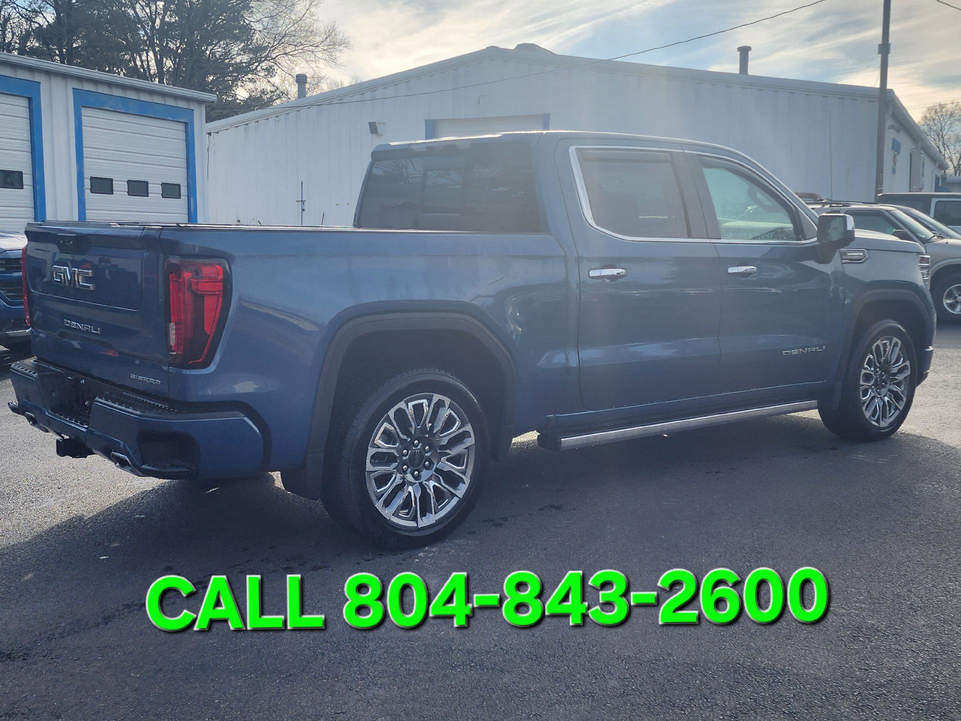 Used 2025 GMC Sierra 1500 Denali Ultimate image 5