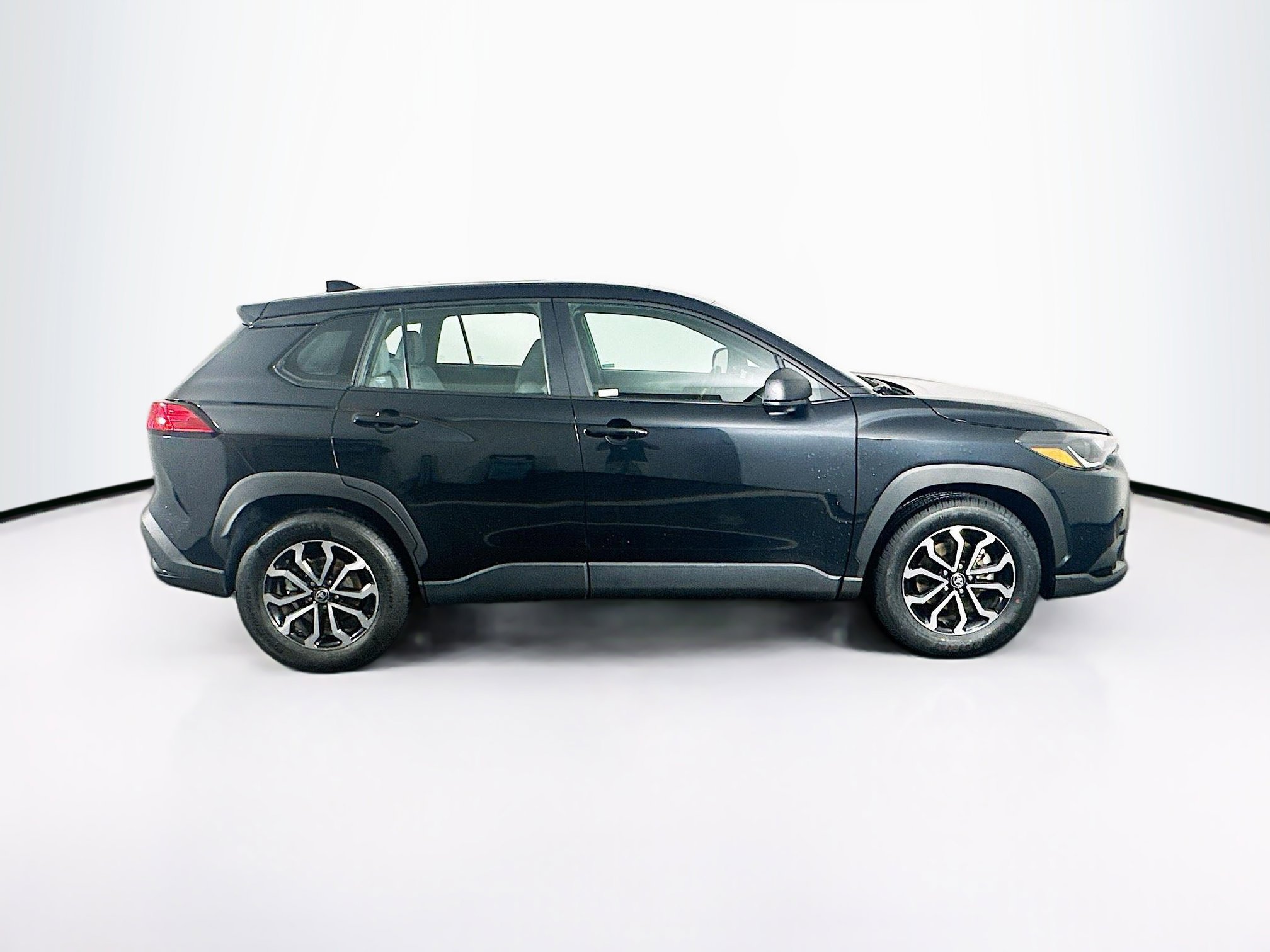Used 2025 Toyota Corolla Cross AWD Hybrid image 10