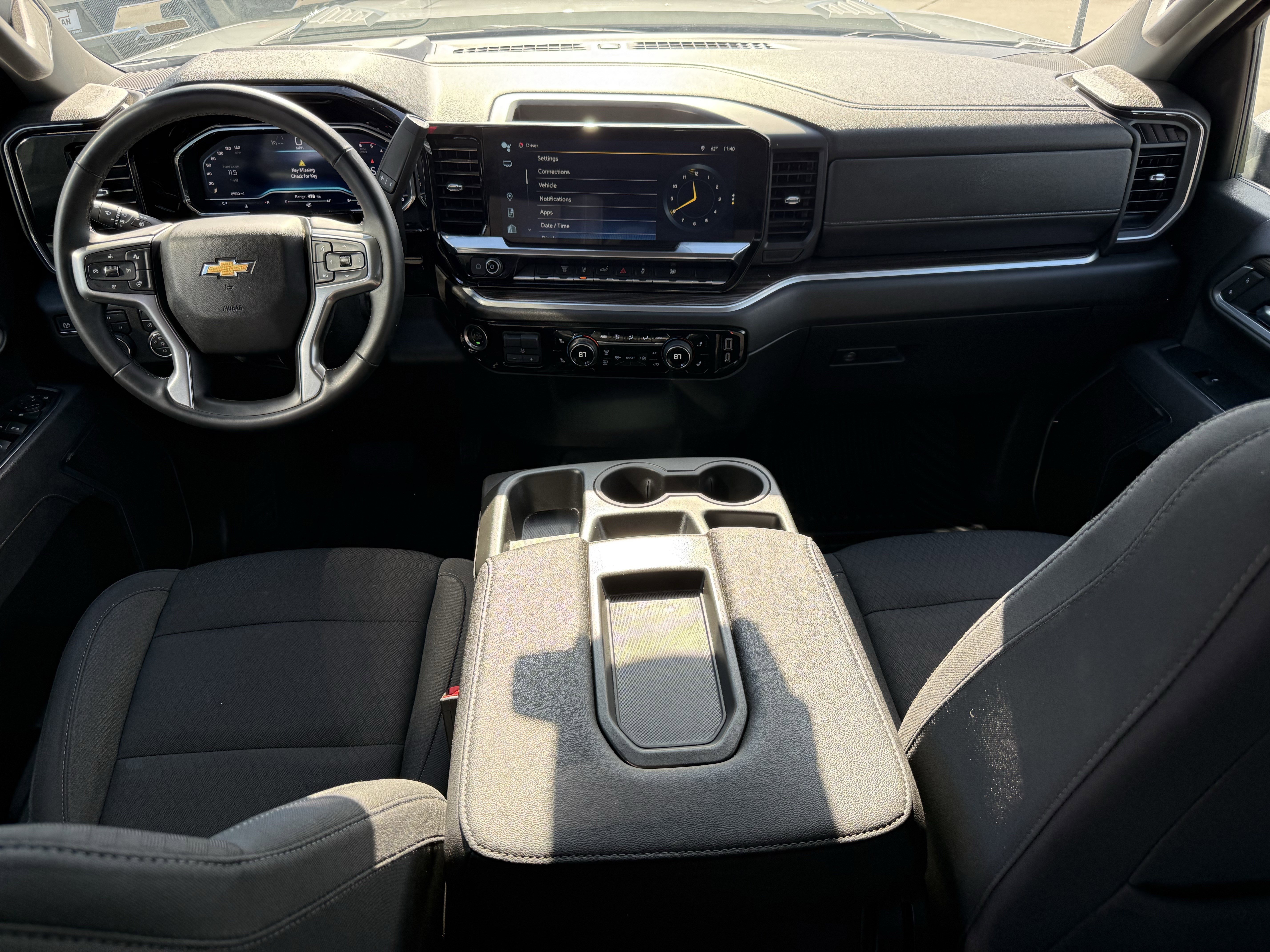 Used 2025 Chevrolet Silverado 2500 LT w/ Convenience Package image 13