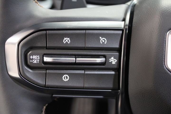 New 2026 GMC Terrain AT4 w/ Convenience Package III image 33