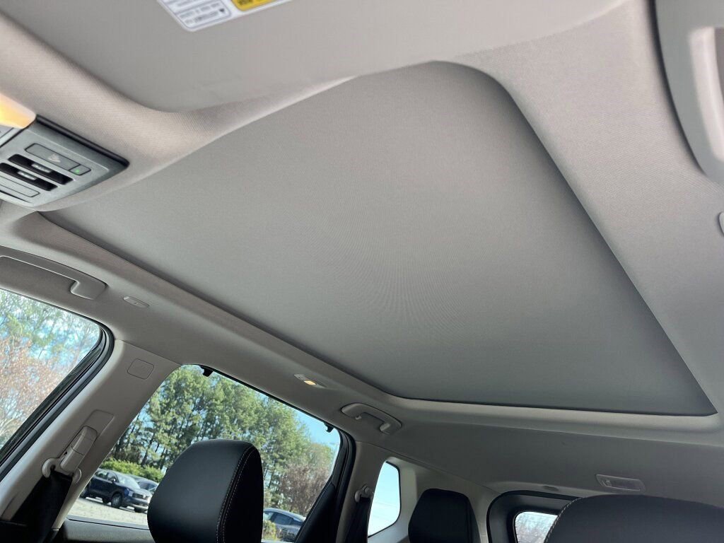 Certified 2023 Nissan Rogue SL w/ SL Premium Package image 22