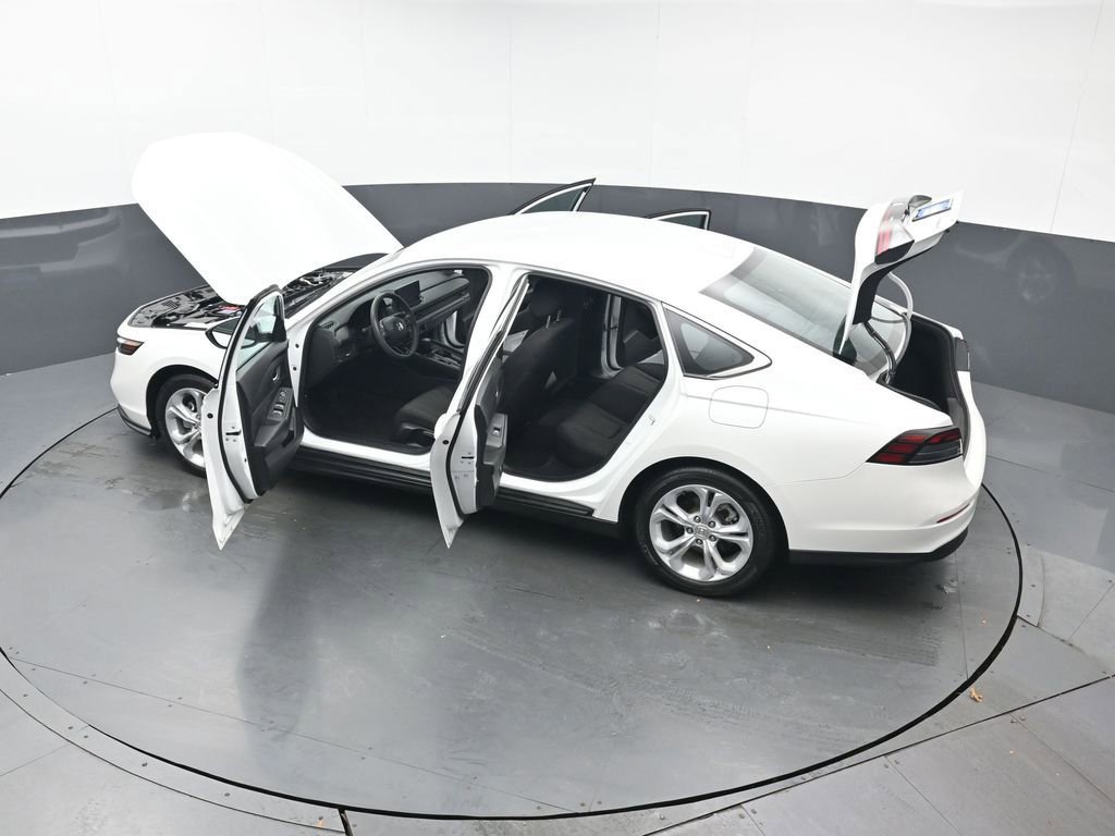 Used 2023 Honda Accord LX image 42