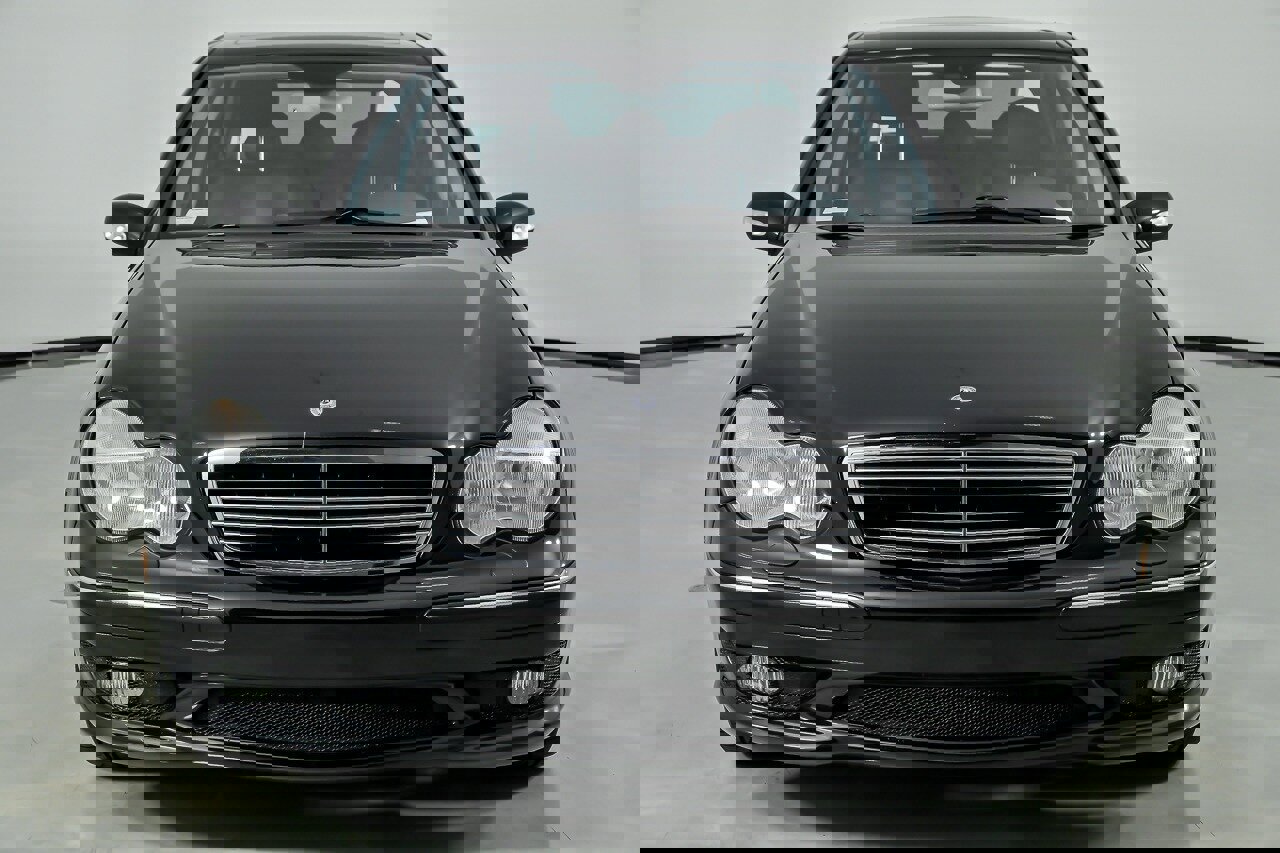 Used 2003 Mercedes-Benz C 32 AMG image 5