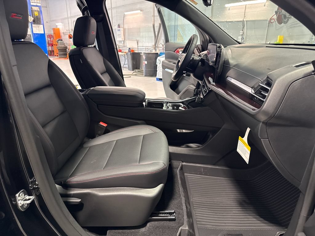 New 2026 Chevrolet Traverse Z71 w/ Driver Confidence Package AWD/4WD image 34
