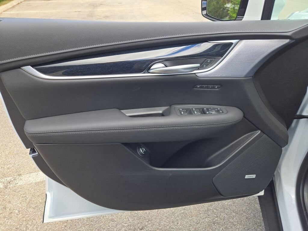 New 2025 Cadillac XT5 Premium Luxury w/ LPO, Red Accent Package image 21