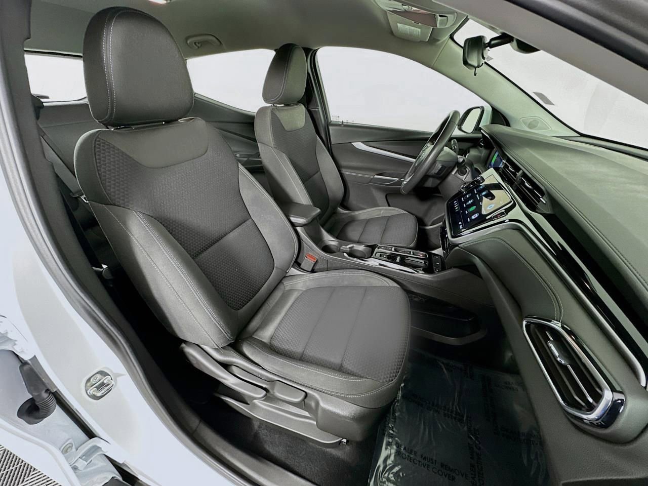 Used 2023 Chevrolet Bolt EUV LT FWD image 31