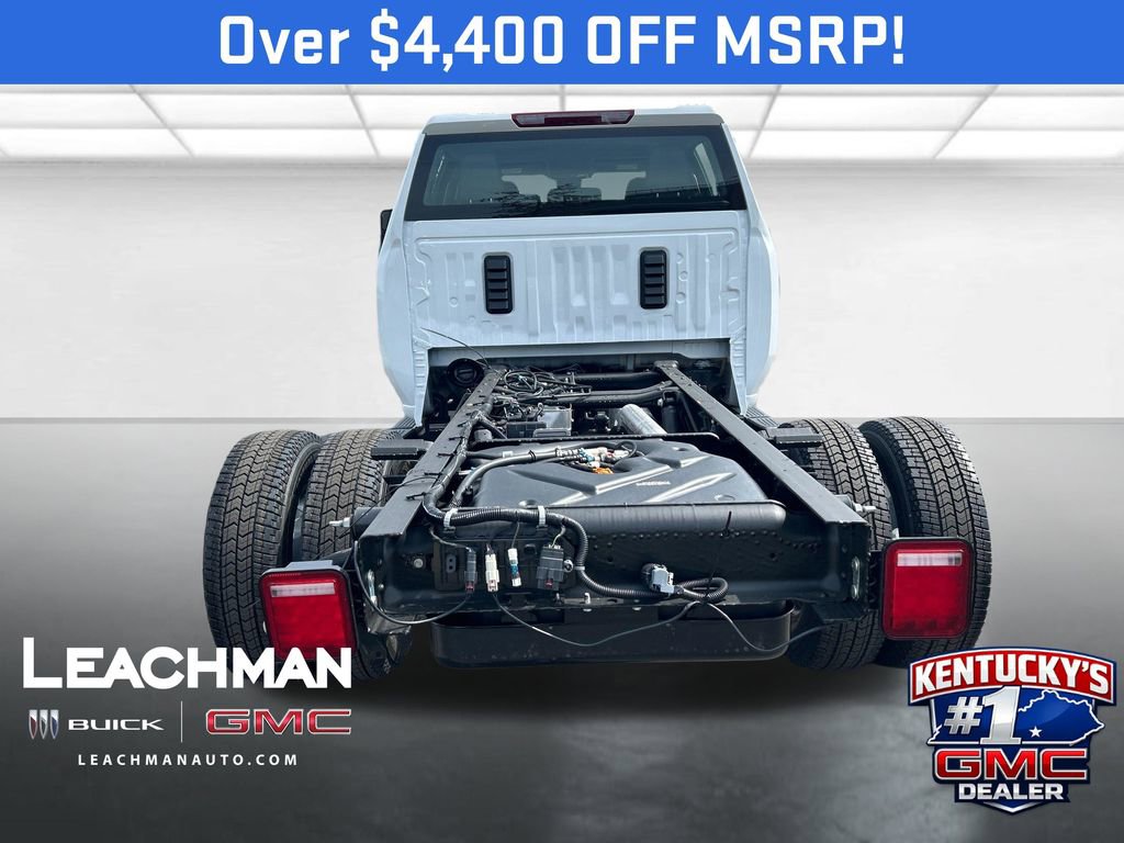 New 2026 GMC Sierra 3500 Pro image 4