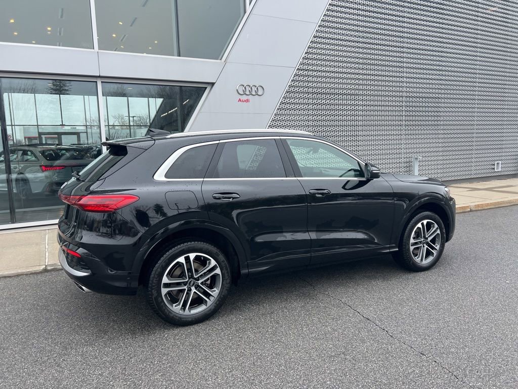 Certified 2025 Audi Q5 Premium Plus w/ Premium Plus image 18