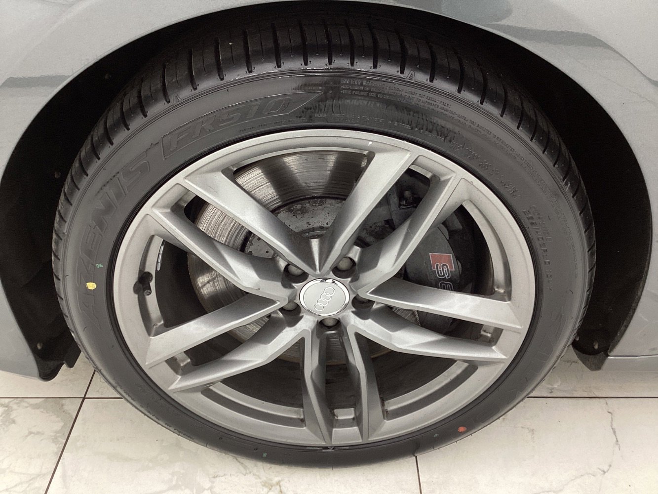 Used 2013 Audi S8 image 53