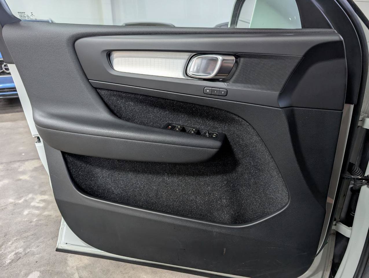 Used 2019 Volvo XC40 T5 Momentum AWD/4WD image 20