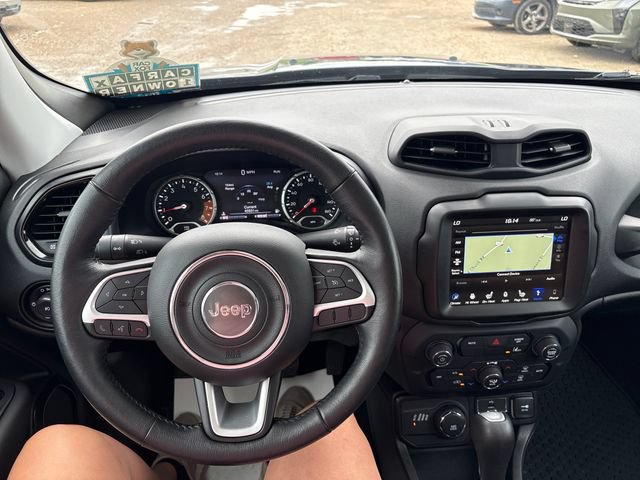Used 2023 Jeep Renegade Altitude w/ Sun/Sound Group AWD/4WD image 10