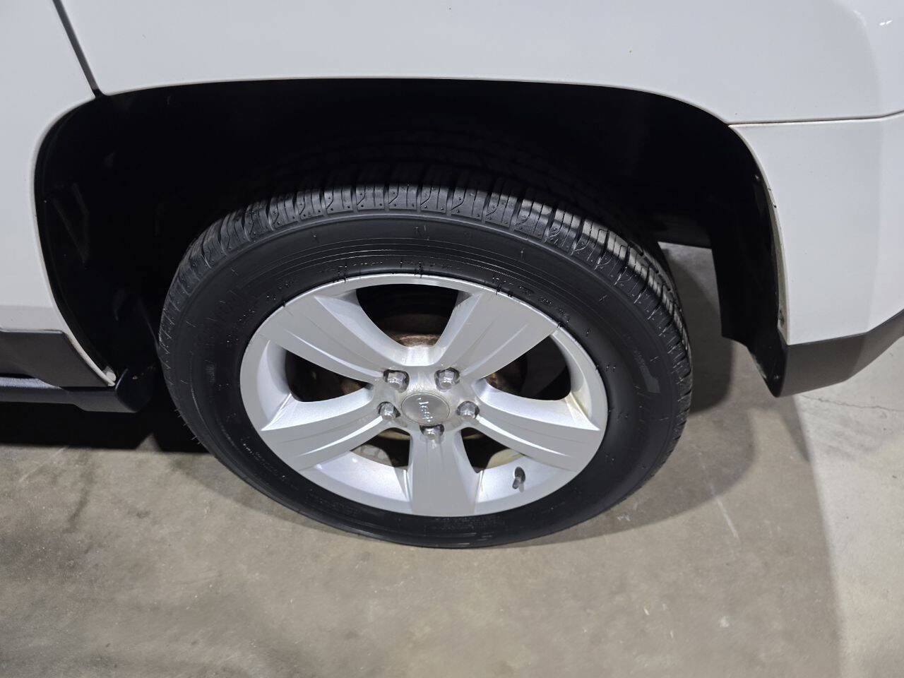 Used 2016 Jeep Patriot Latitude image 19