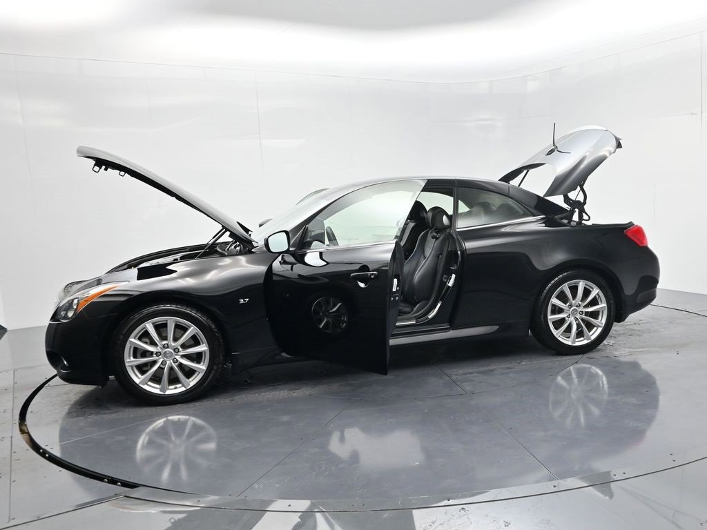 Used 2014 INFINITI Q60 Convertible w/ Premium Package image 59
