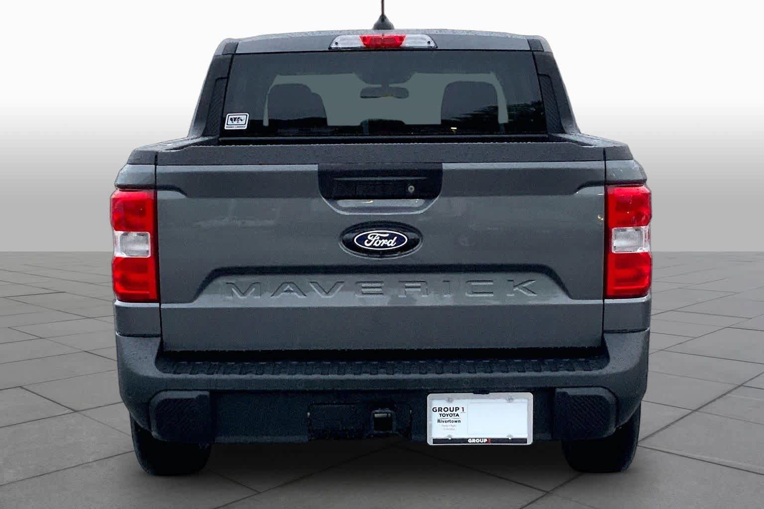 Used 2025 Ford Maverick XLT w/ Equipment Group 302A AWD/4WD image 5