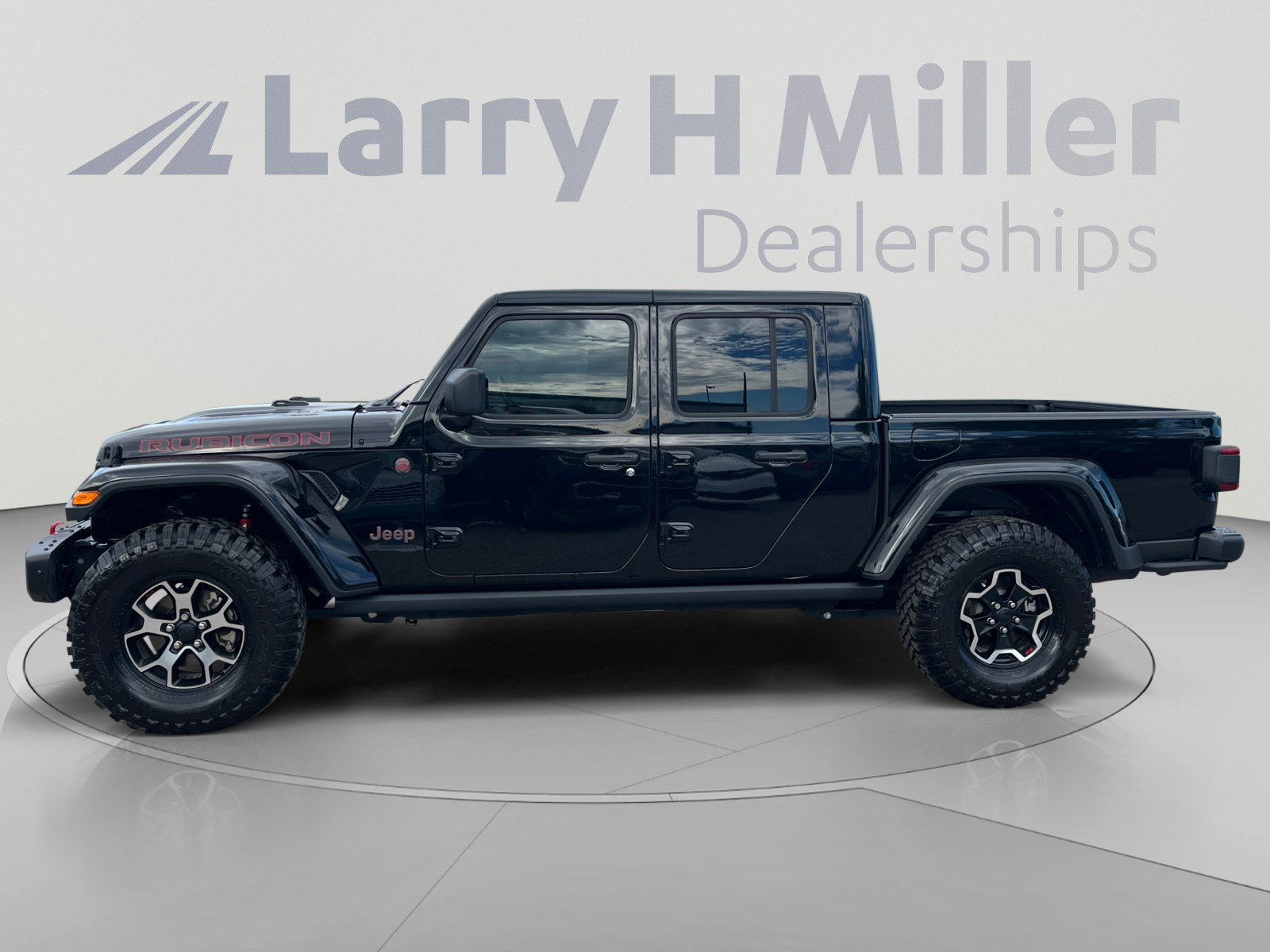 Used 2020 Jeep Gladiator Rubicon AWD/4WD image 2