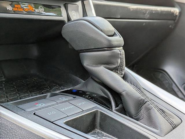 Used 2025 Toyota RAV4 XLE w/ Convenience Package FWD image 13