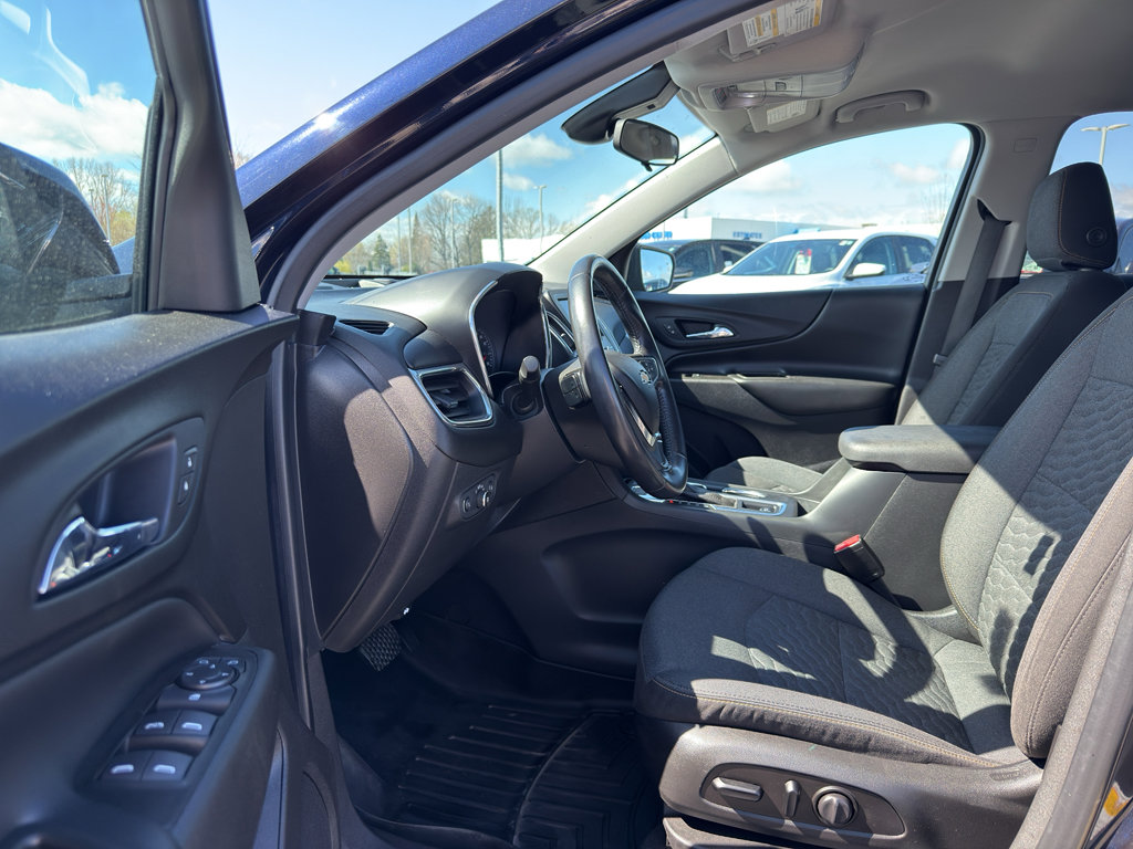 Used 2020 Chevrolet Equinox LT AWD/4WD image 11