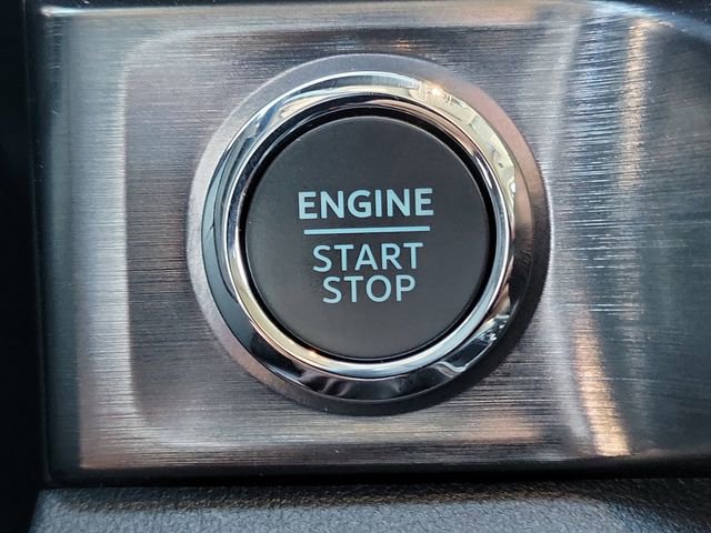 New 2026 Ford F250 Lariat w/ Black Appearance Package image 12